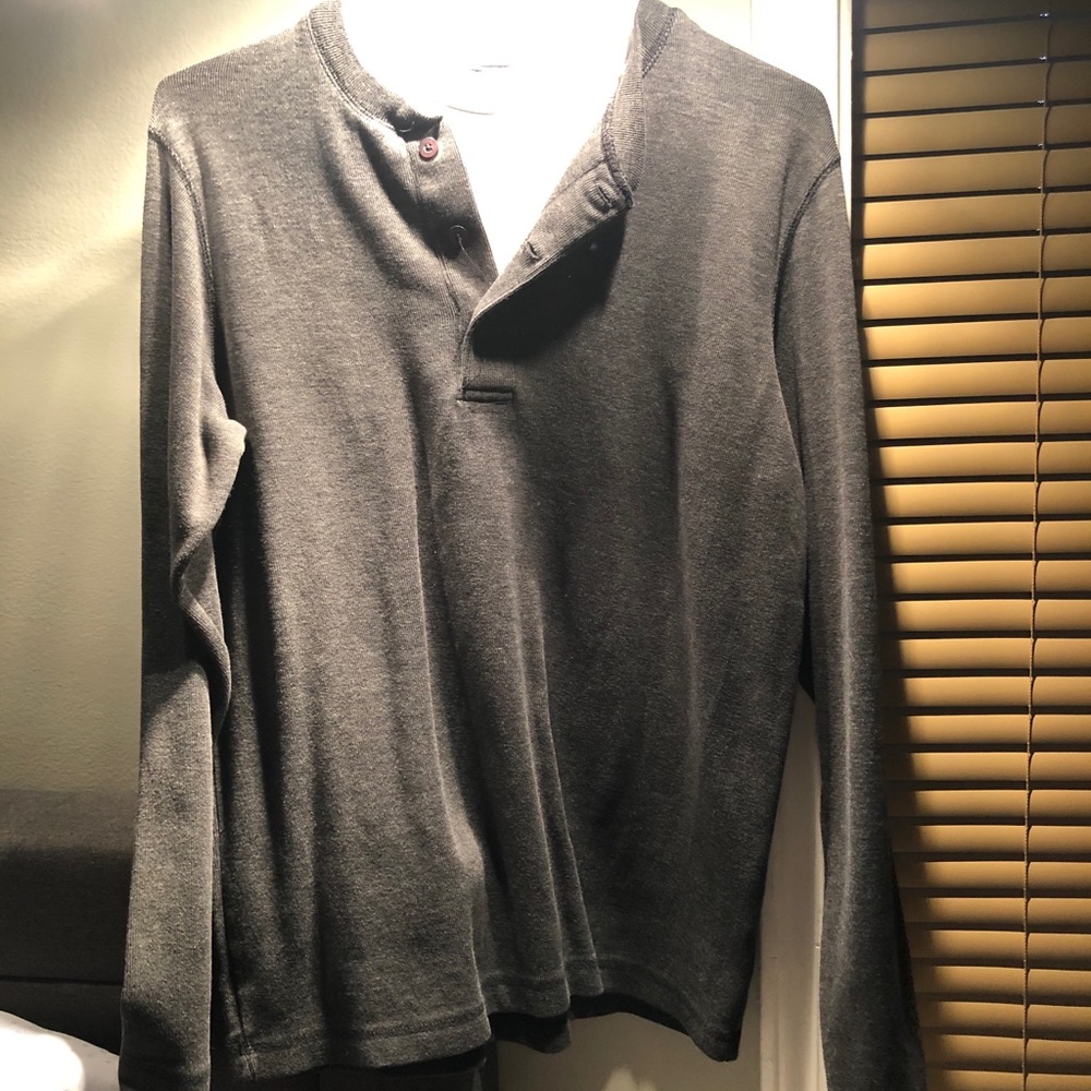 Men’s Sweaters - Picture 14 of 15
